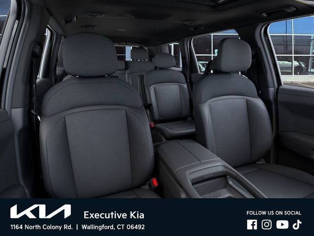 New 2027 Ebony Black Kia S image 15