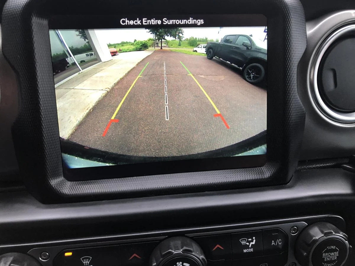 Used 2019 Black Jeep Unlimited Sahara 4x4 image 15