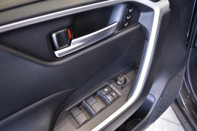 Certified Used 2025 MAGNETIC GRAY MET. Toyota  image 17