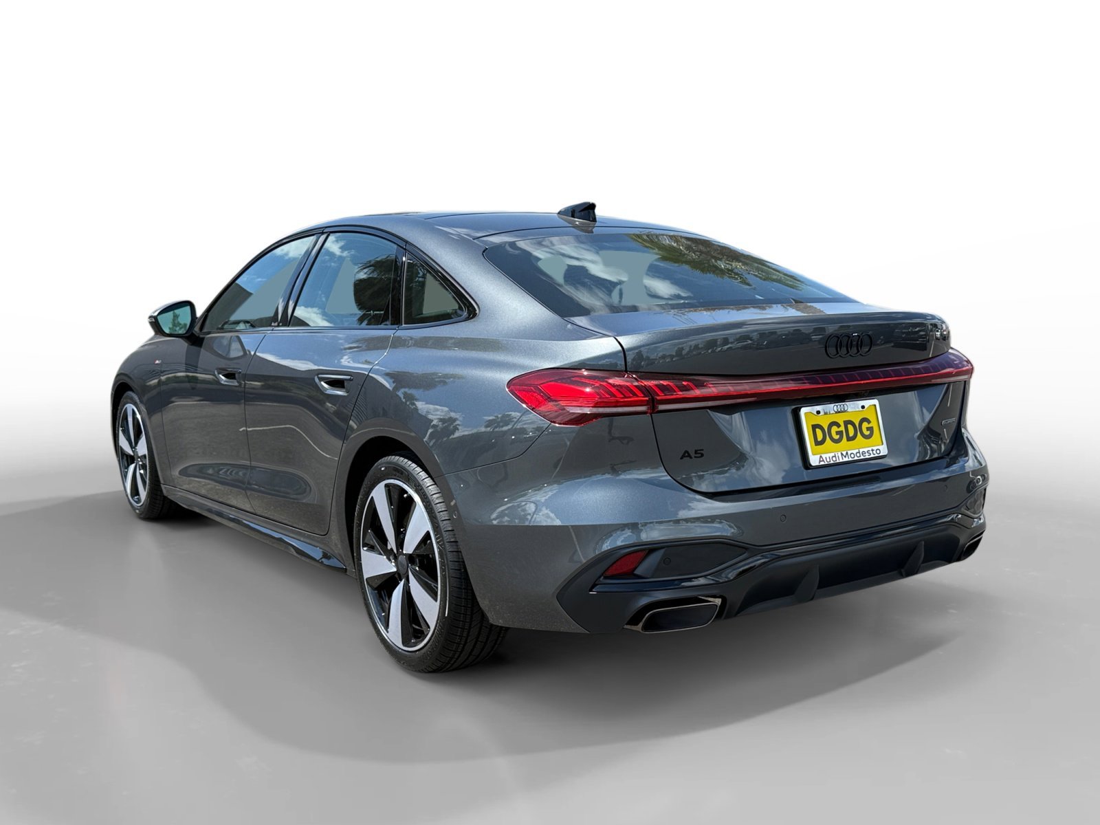 New 2026 Daytona Gray Pearl Effect Audi Premium 2.0 TFSI quattro image 3