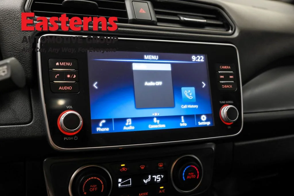 Used 2024 Gray Nissan S image 19