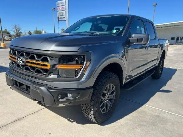 New 2025 Carbonized Gray Metallic Ford Tremor® image 32