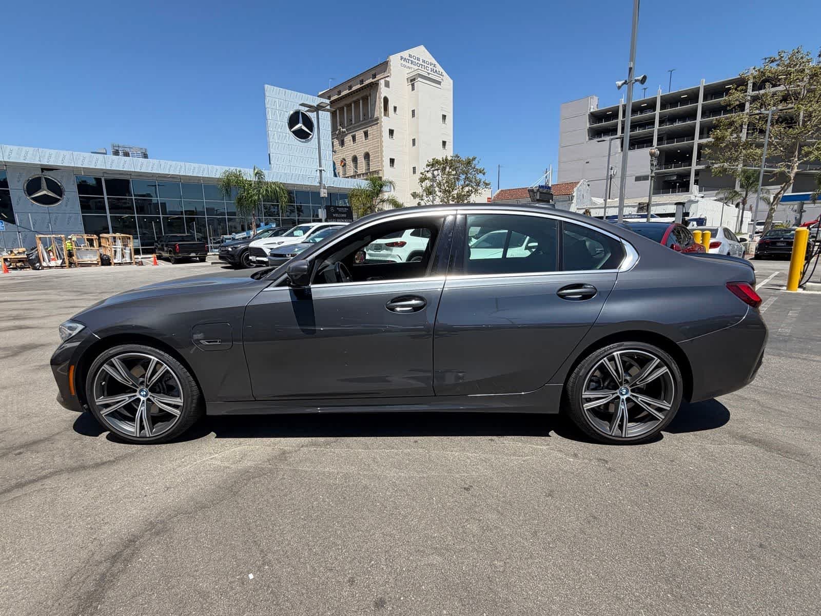 Used 2022 Mineral Grey Metallic BMW 330e image 2