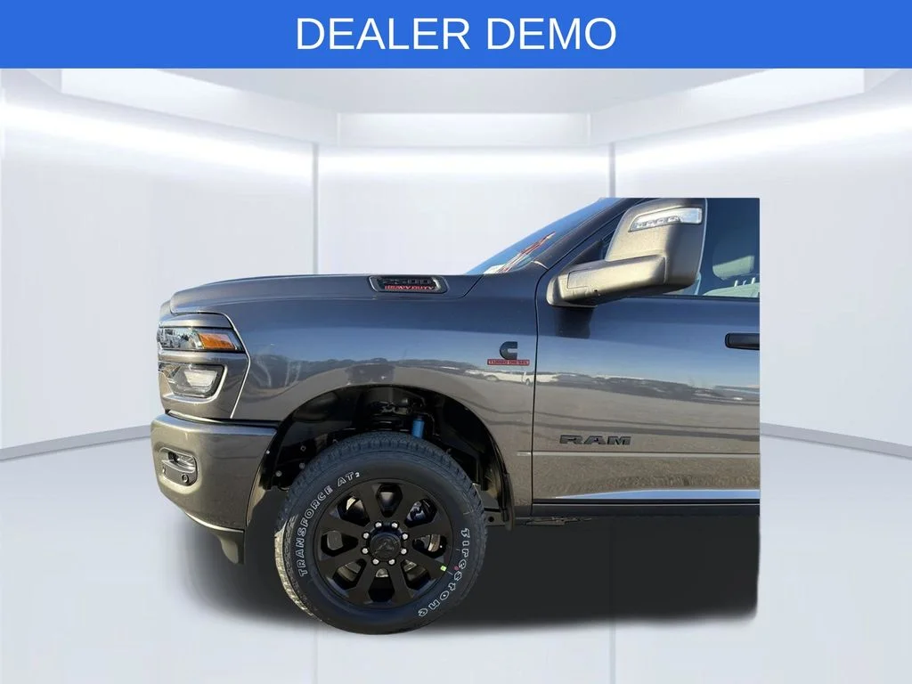 New 2026 Granite Crystal Metallic Clear-Coat Exterior Paint RAM Big Horn image 27