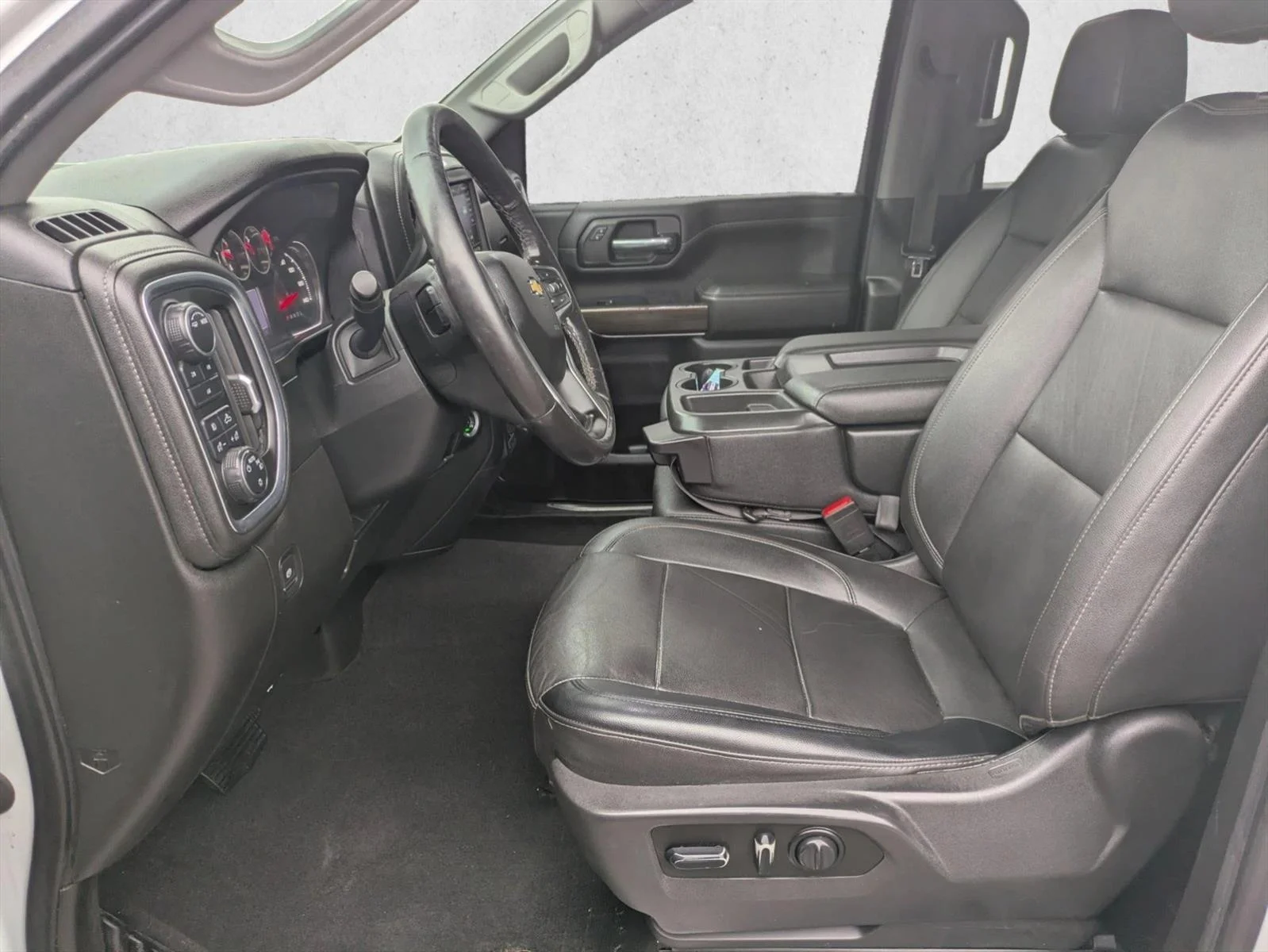 Used 2022 Summit White Chevrolet LT image 16