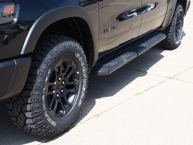 2026 RAM 1500 Rebel - Photo 10