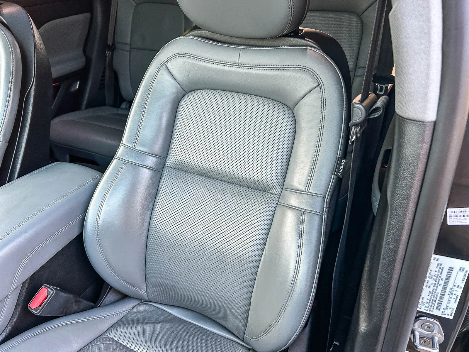 Used 2020 Blue Lincoln Reserve image 30