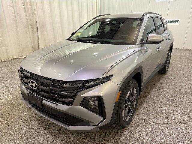 New 2026 Shimmering Silver Hyundai SEL AWD image 4