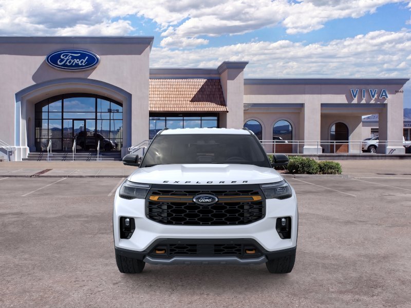 New 2026 Star White Metallic Tri-Coat Ford Tremor® image 6