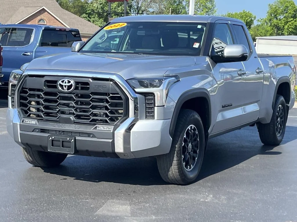 Used 2022 Silver Toyota SR5 image 3