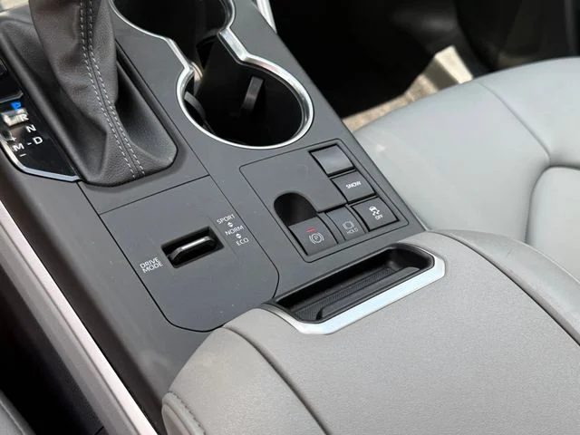Used 2024 Red Toyota XLE image 19