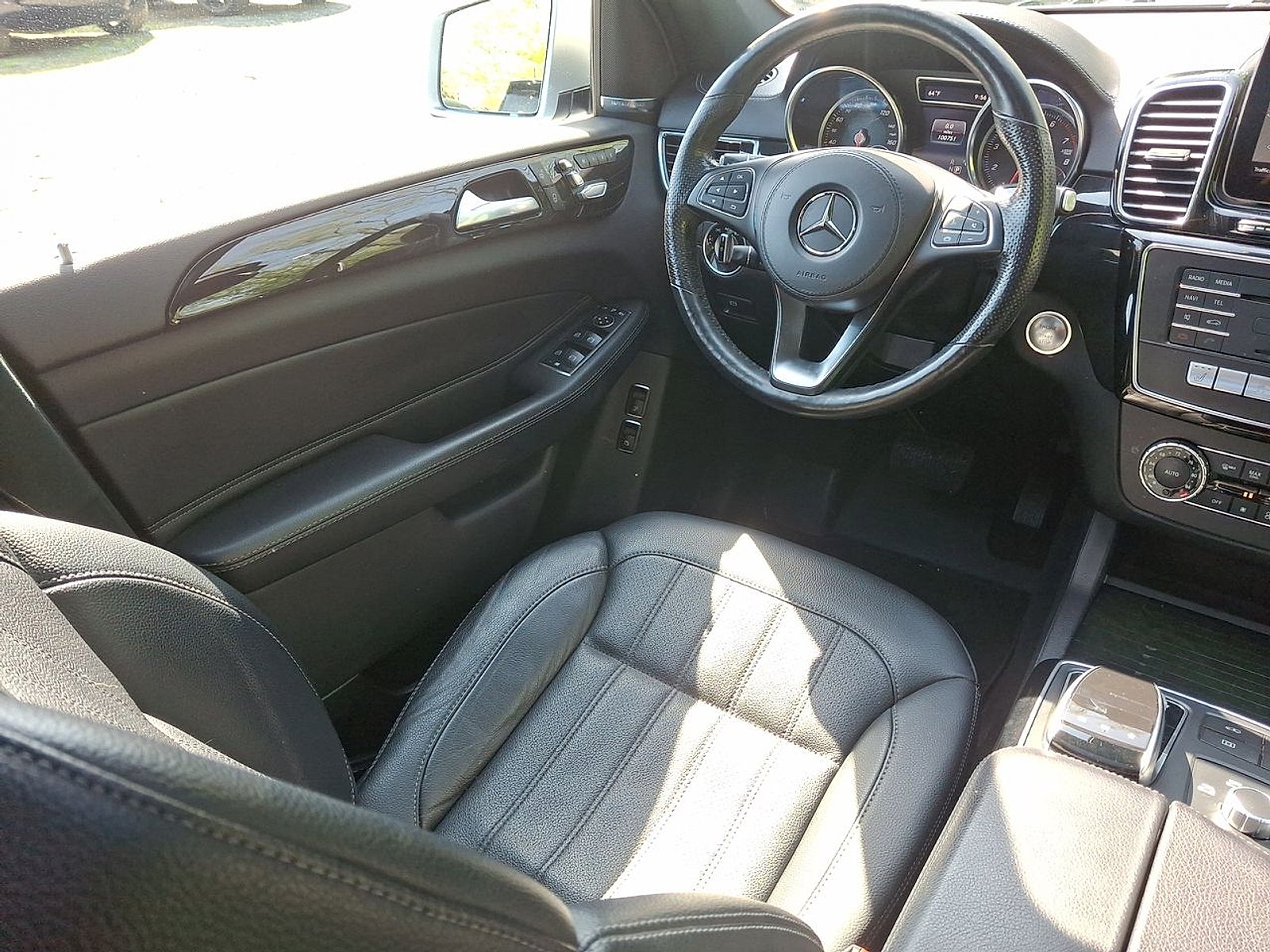 Used 2019 Iridium Silver Metallic - 775 Mercedes-Benz 4MATIC® image 15
