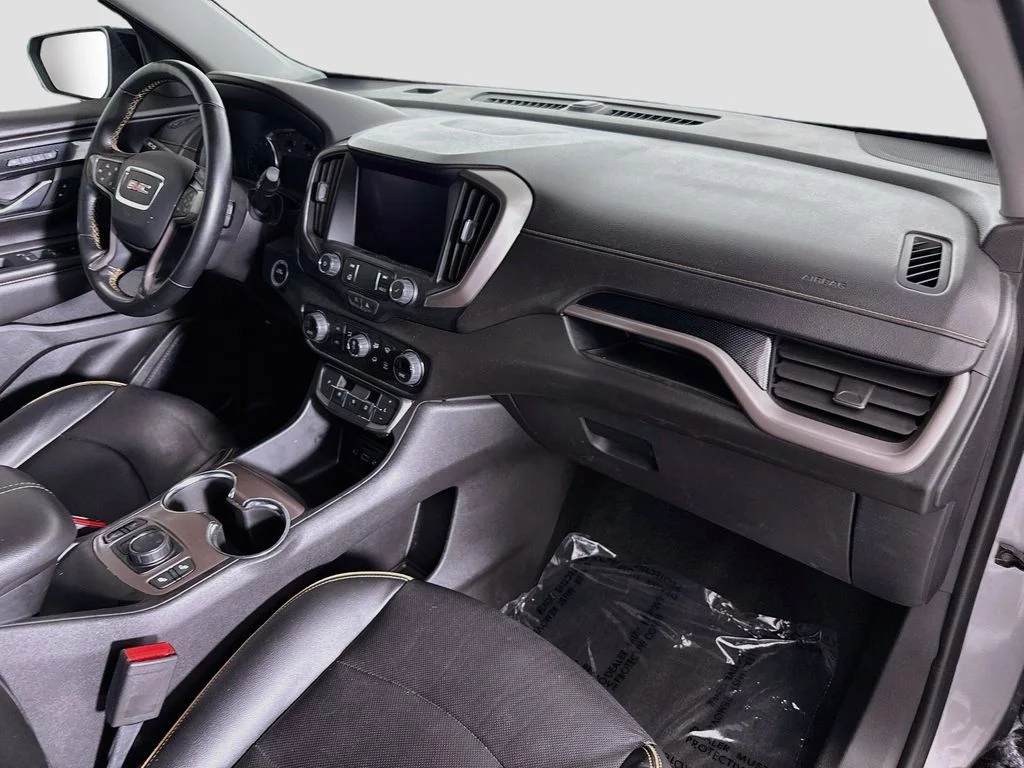 Used 2023 Silver GMC AT4 image 27
