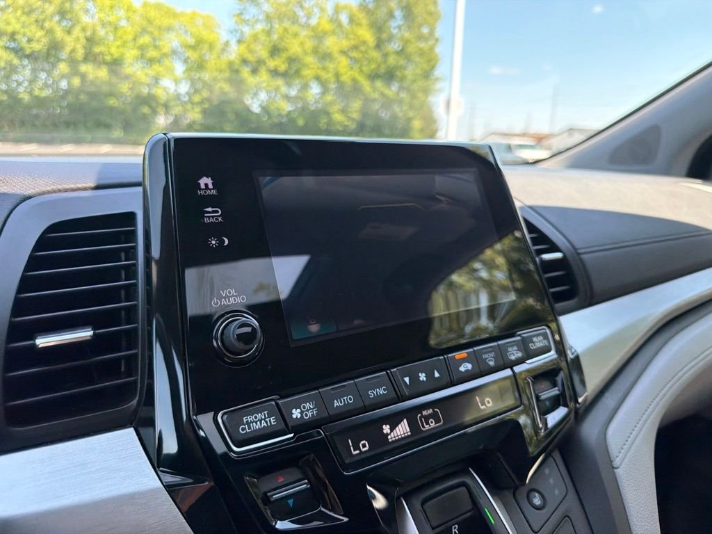 Certified Used 2018 Modern Steel Metallic Honda EX-L image 31