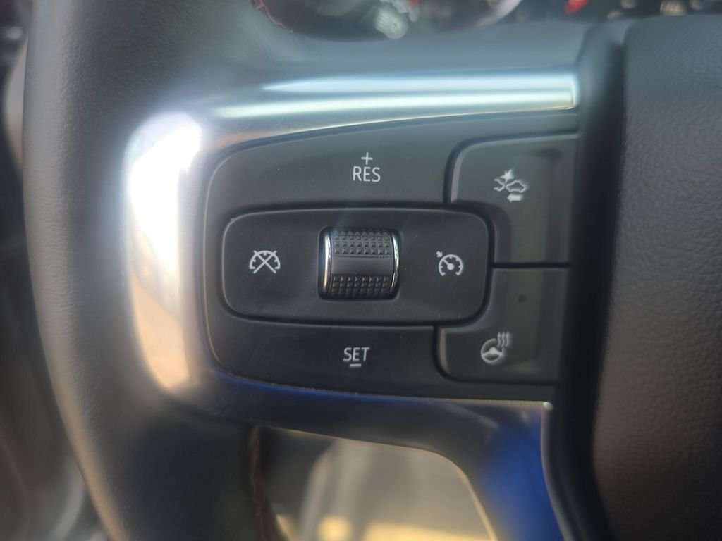Used 2025 Sterling Gray Metallic Chevrolet RS image 31