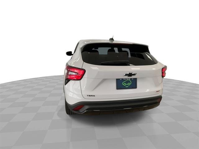 2024 Chevrolet Trax 1RS, photo 8 of 12