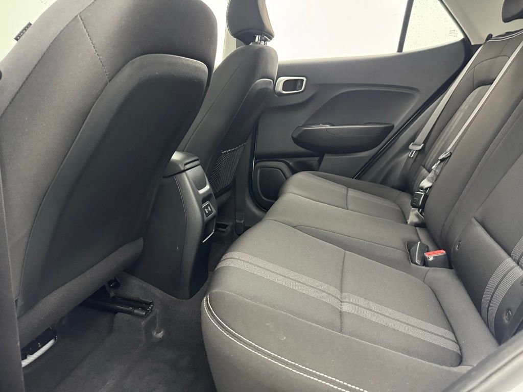 Used 2025 Lunar White Hyundai SEL image 36