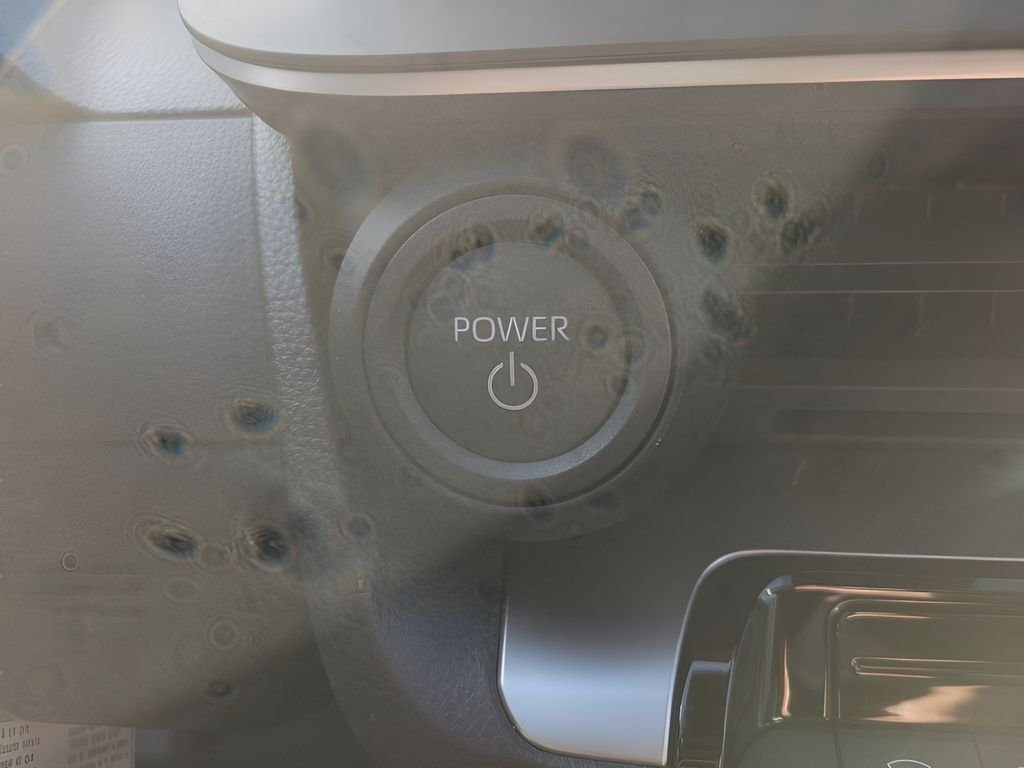 2026 Toyota Prius LE - Photo 26