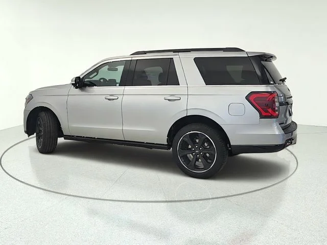 Used 2024 Silver Metallic Ford Limited image 3