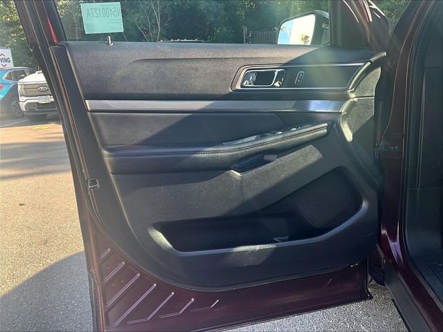 Used 2018 Red Ford XLT image 19