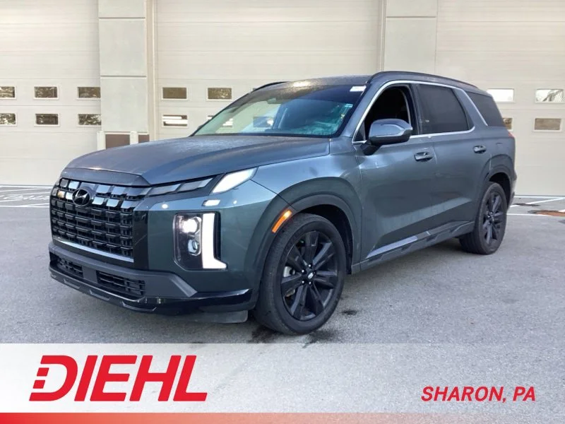 Used 2023 Gray Hyundai XRT image 3