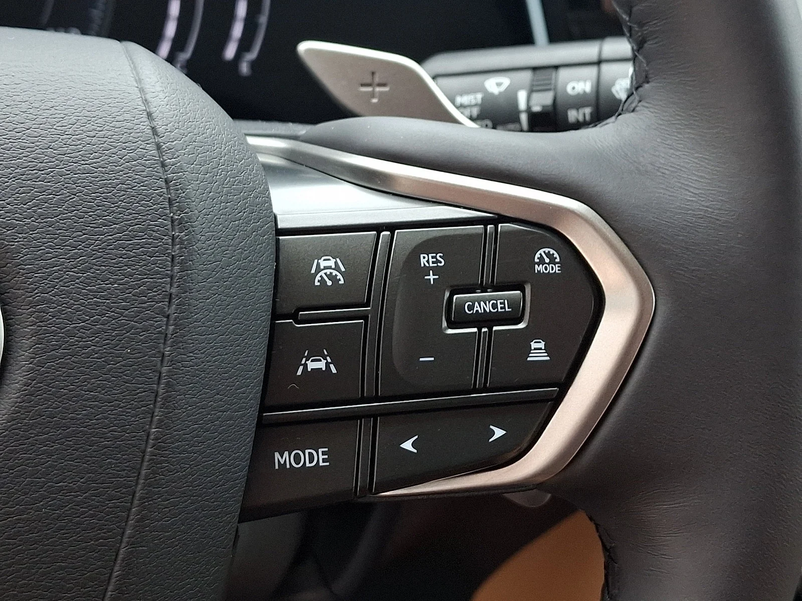 2025 Lexus NX 250 - Photo 20