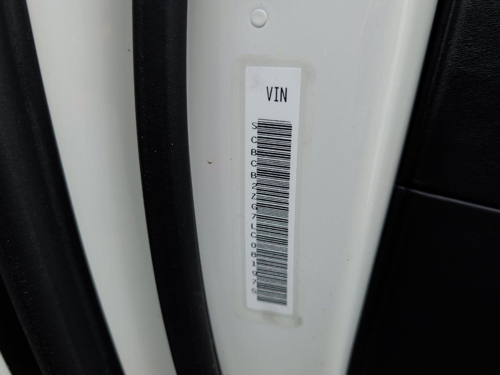 Used 2020 Glacier White Bentley GT First Edition image 20