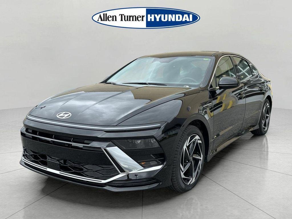 New 2026 Abyss Black Hyundai SEL Sport image 3