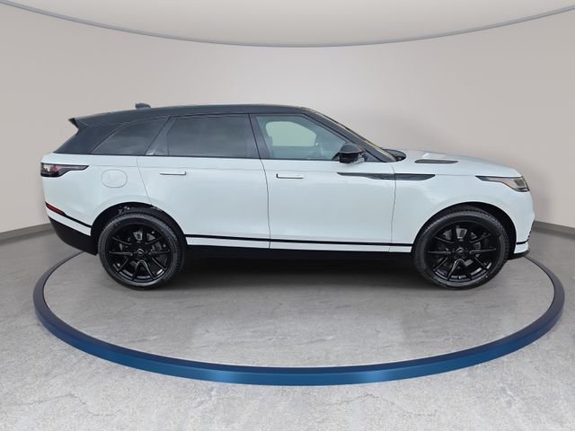 New 2026 Ostuni Pearl White Land Rover Belgravia Edition image 4