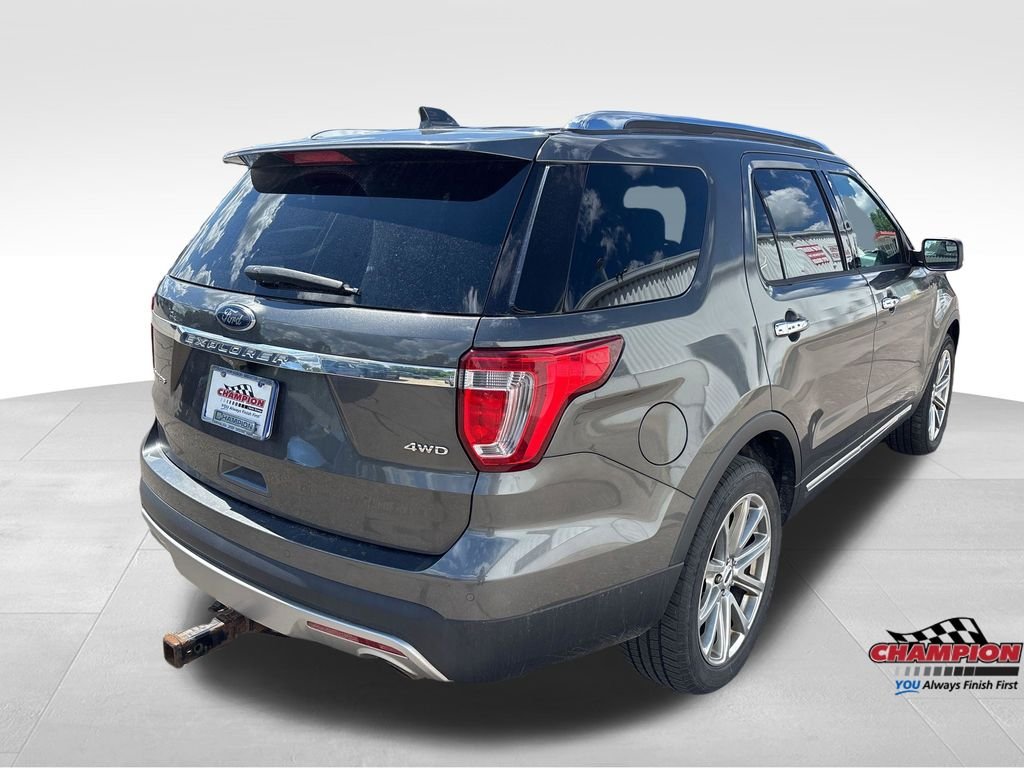 Used 2017 Gray Ford Limited image 7