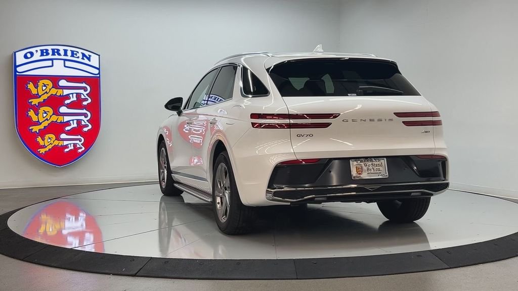 Certified Used 2026 White Genesis 2.5T Select image 6