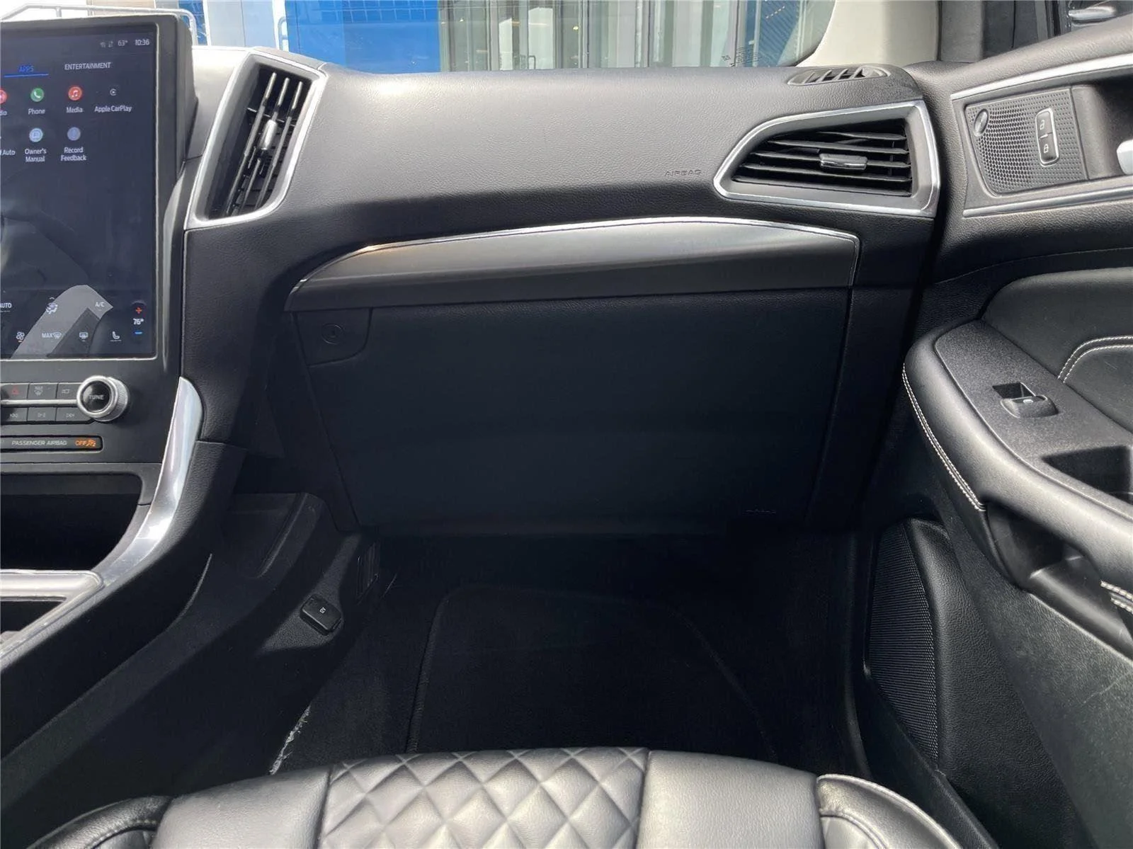 Used 2024 Agate Black Metallic Ford Titanium image 32