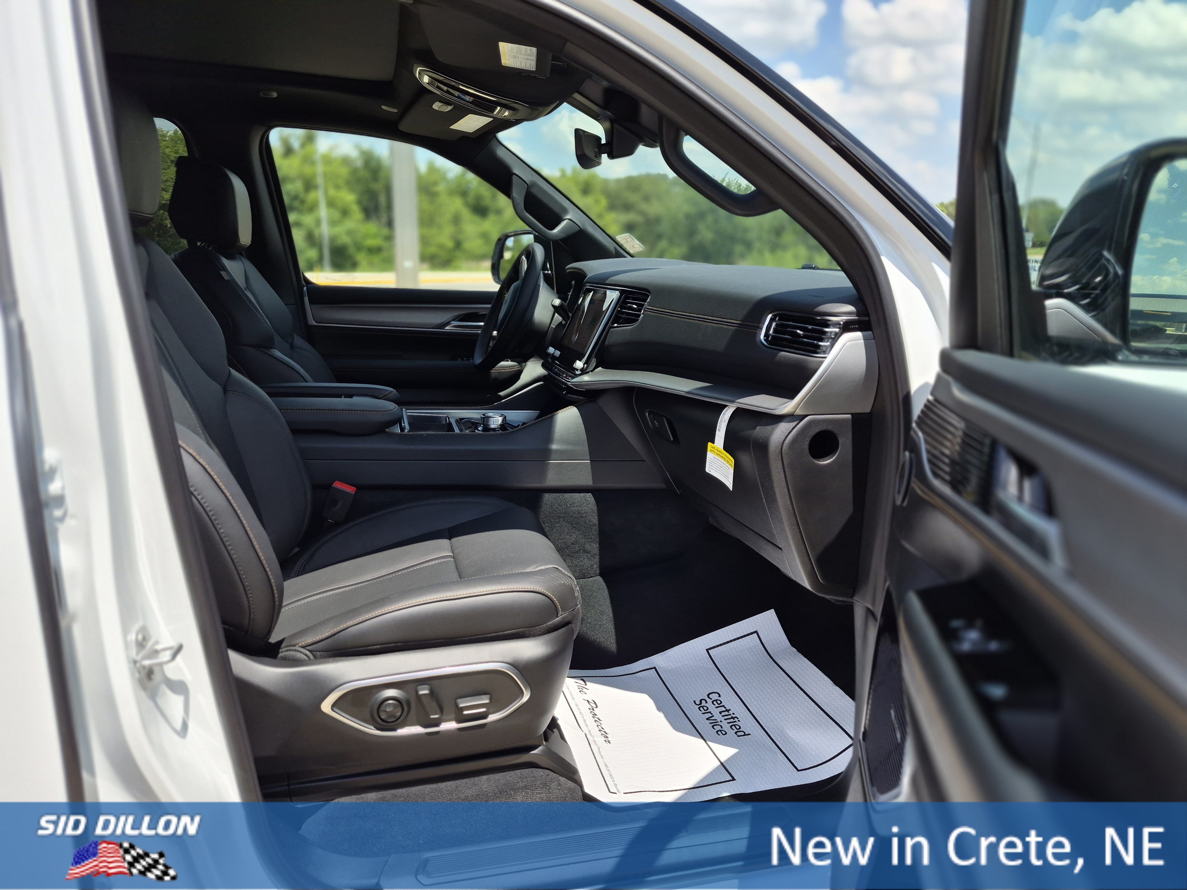 New 2026 Bright White Clear-Coat Exterior Paint Jeep 85th Anniversary image 4