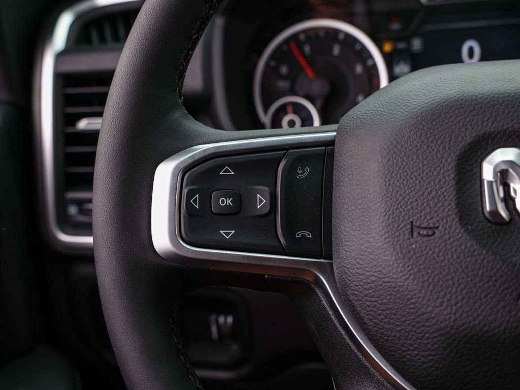 New 2026 Bright White Clear-Coat Exterior Paint RAM Big Horn Night Edition image 24