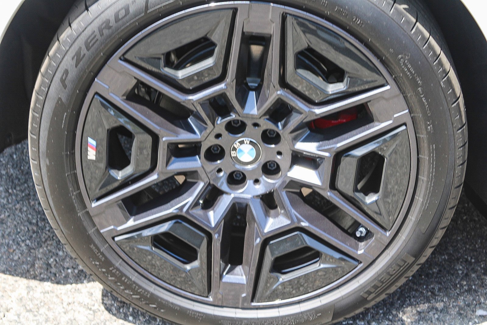 2026 BMW iX 60 - Photo 11