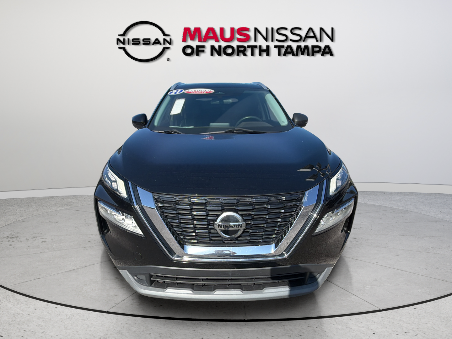 Used 2021 Black Nissan SV image 3
