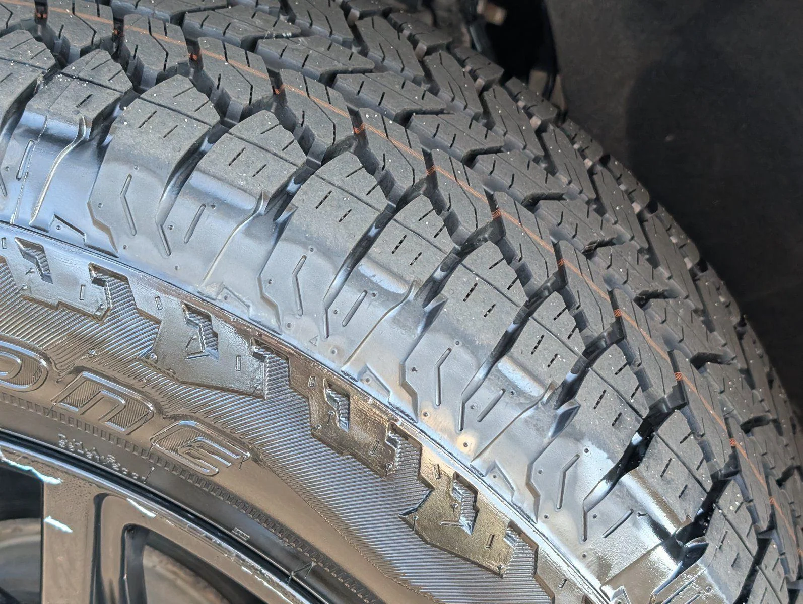 Used 2023 Summit White GMC Elevation image 10