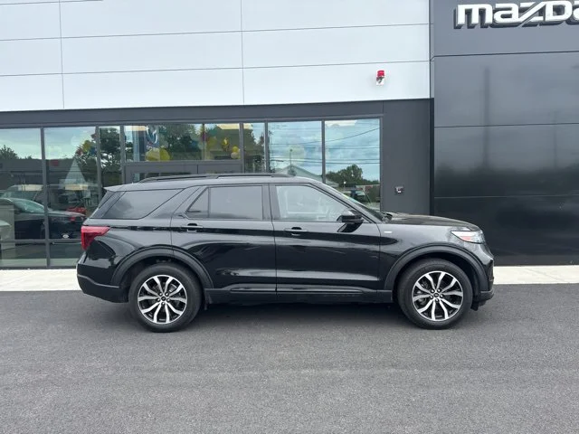 Used 2022 Black Ford ST-Line image 2