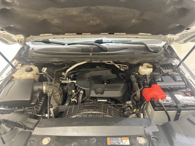 Used 2019 Silver Ford XLT image 25