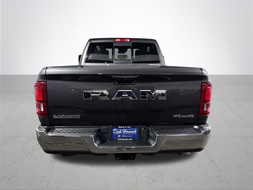New 2026 Granite Crystal Metallic Clear-Coat Exterior Paint RAM Laramie image 7