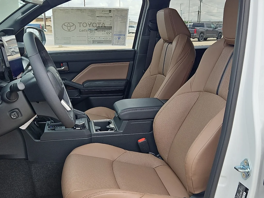 New 2026 Wind Chill Pear Toyota Limited image 9