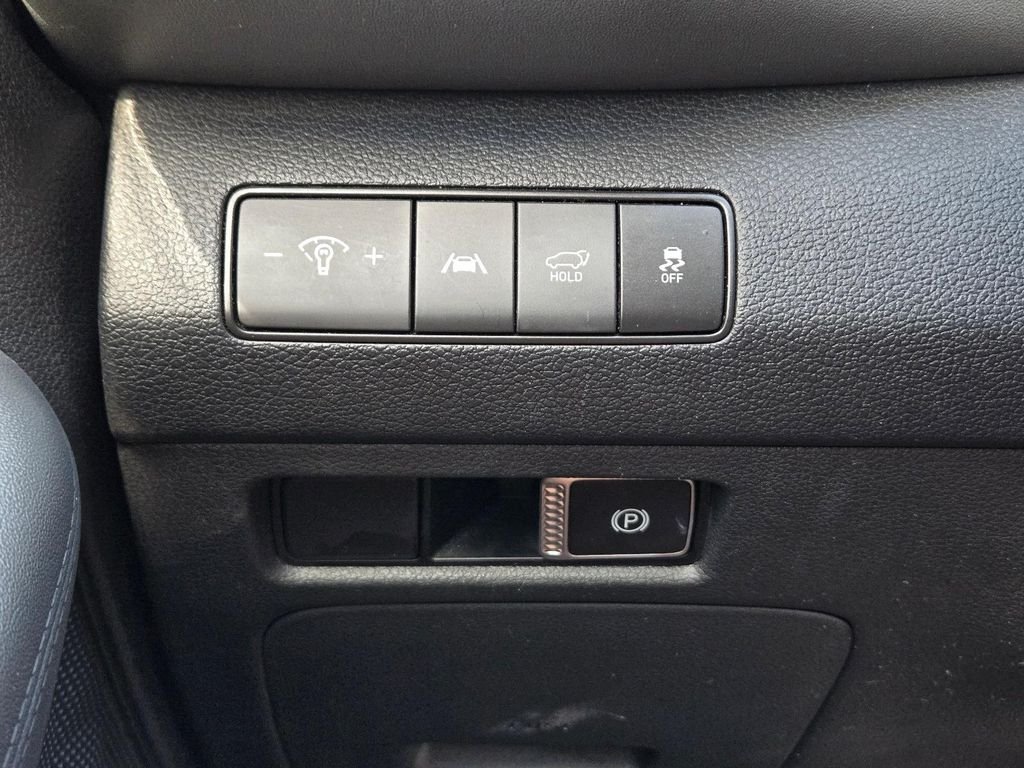 Used 2022 Gray Hyundai SEL image 21