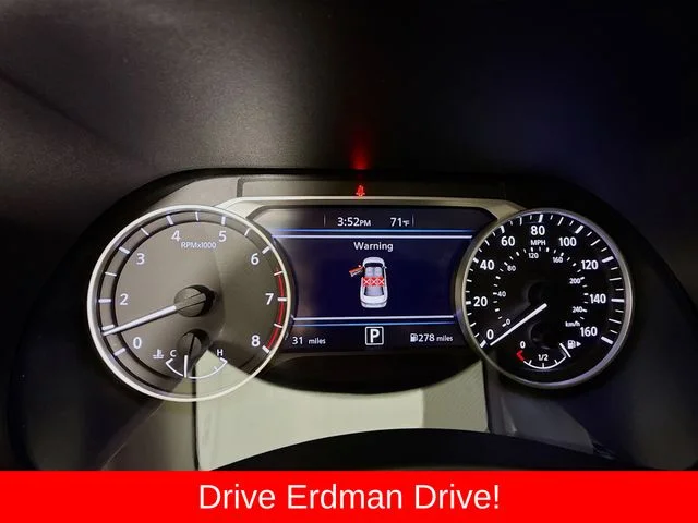 Used 2025 Black Nissan SR image 17