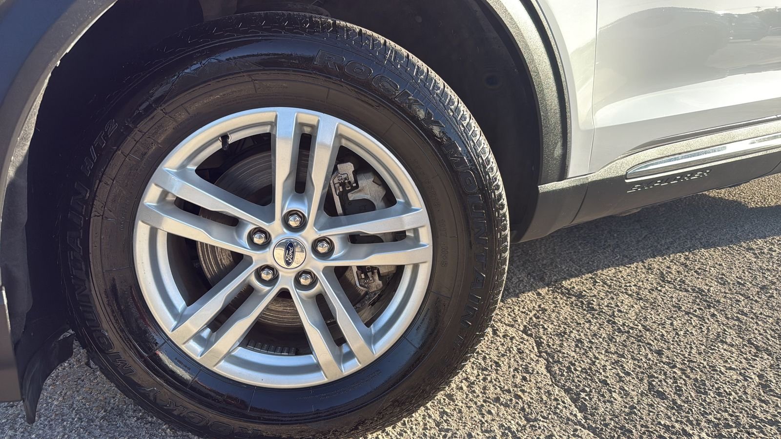Used 2023 White Ford XLT image 28