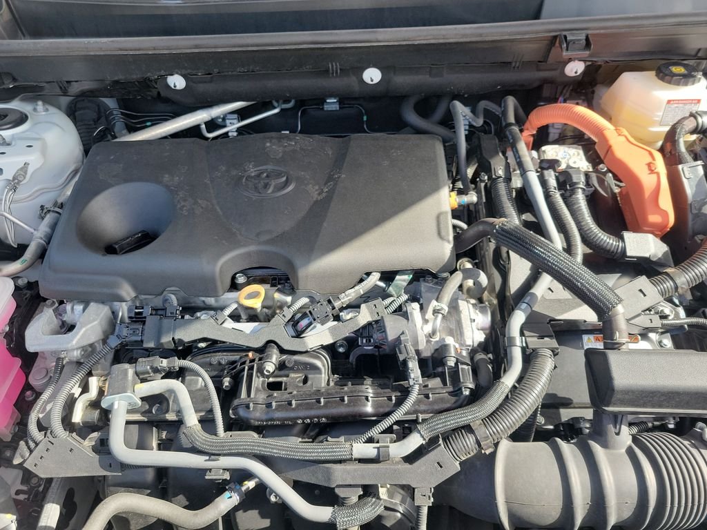 Certified Used 2025  Toyota Limited image 33