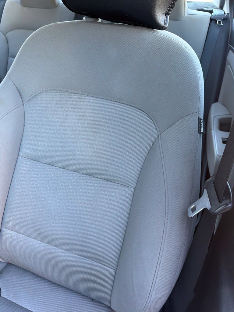 Used 2018 Silver Hyundai SEL image 5