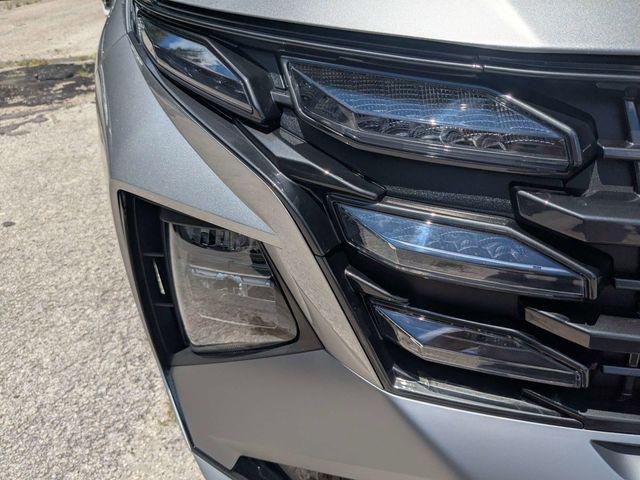 New 2026 Silver Hyundai SEL FWD image 9