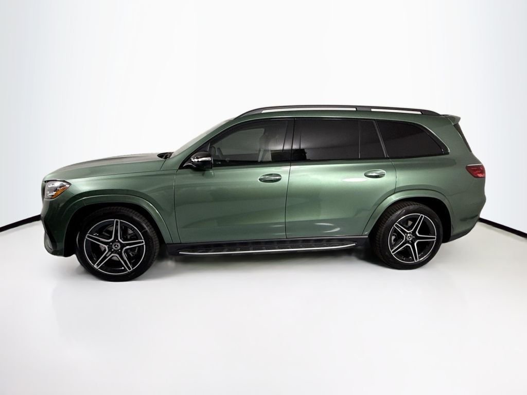 New 2026 MANUFAKTUR Ireland Mid Green Metallic Mercedes-Benz GLS 450 image 8