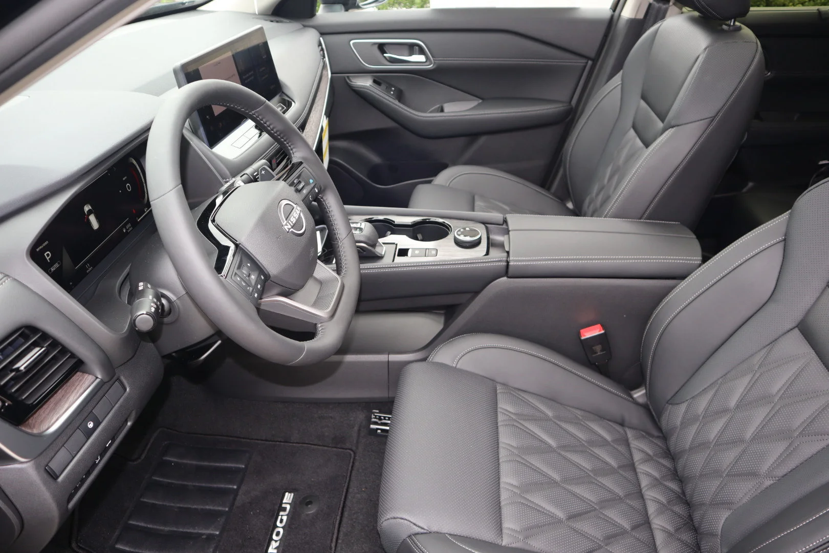New 2026 Gun Metallic Nissan Platinum image 15