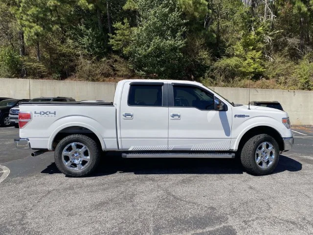 Used 2013 White Ford Lariat image 2